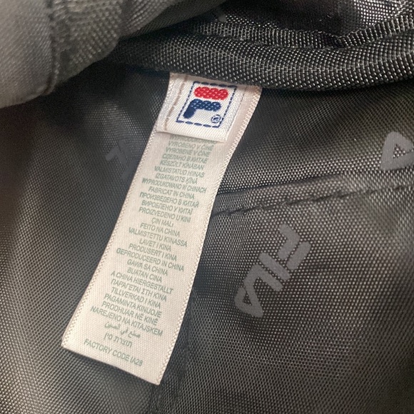 Vintage FILA Bag - Picture 5 of 9